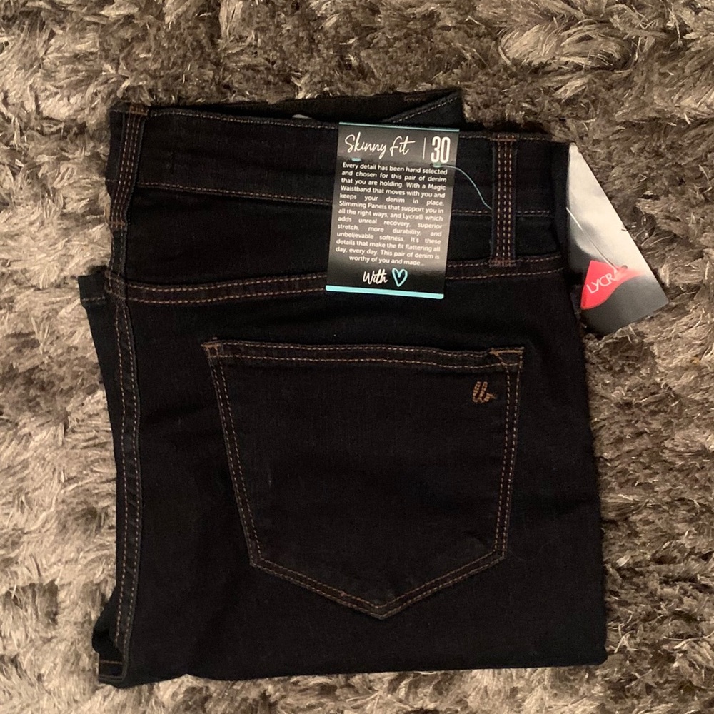 NWT LuLaRoe Skinny fit Bootcut Jeans size 30